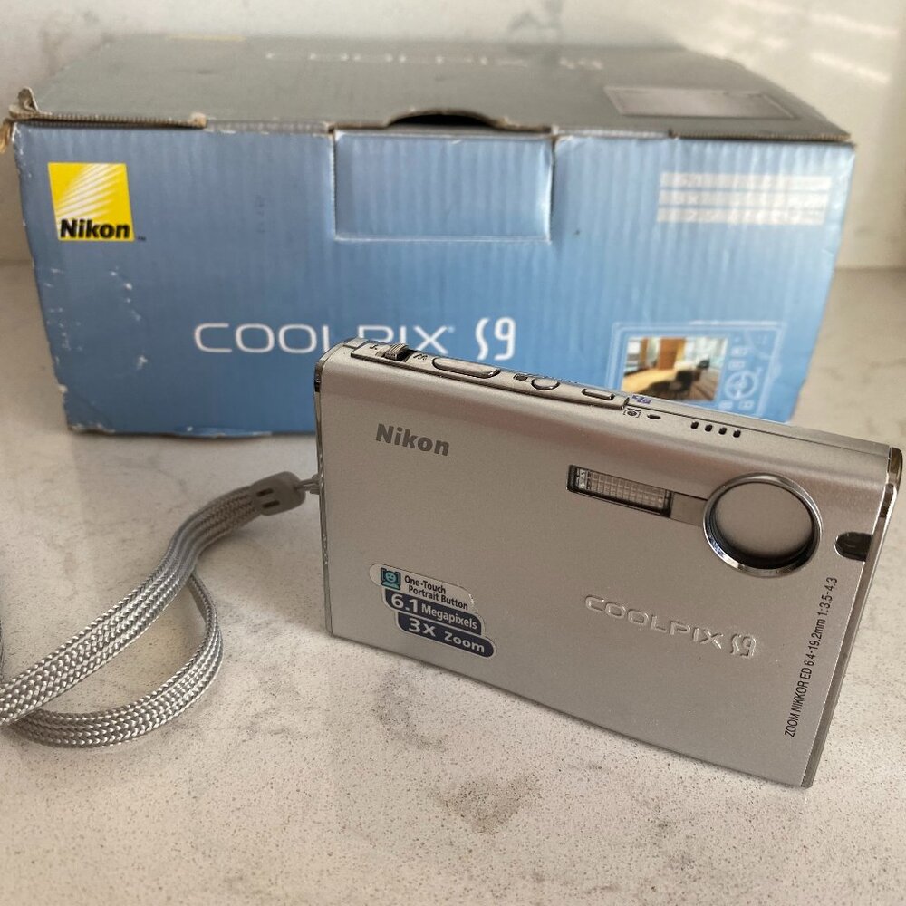 Nikon Coolpix S9 Digital Camera with Box, Battery, & Charger